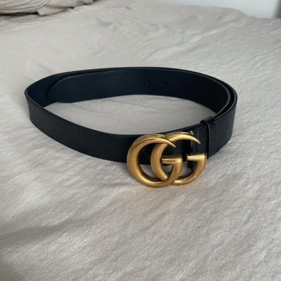 Gucci Women\'s Black and Gold Belt